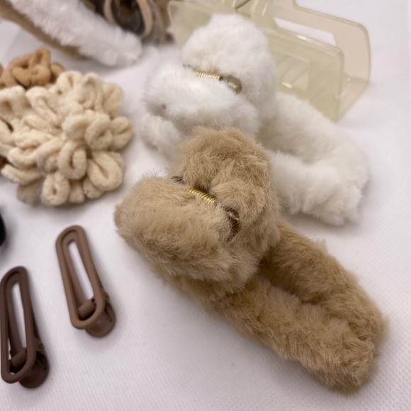 Fuzzy Hair Accessory Set in Nude Colors - Picture 2 of 4